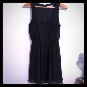 Lush | Sleeveless💗Dress